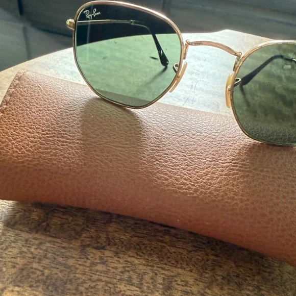 Ray Ban Sunglasses - Picture 5 of 9